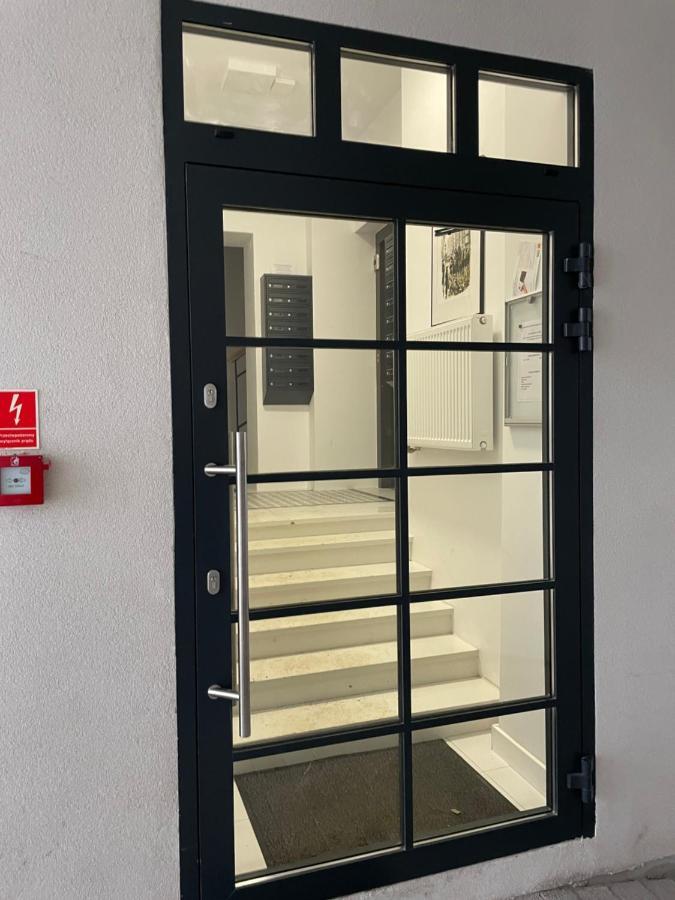 Nowy Apartment Przy Placu Szembeka Varsó Kültér fotó