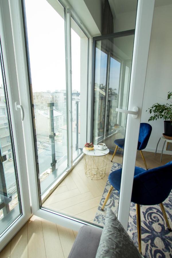 Nowy Apartment Przy Placu Szembeka Varsó Kültér fotó