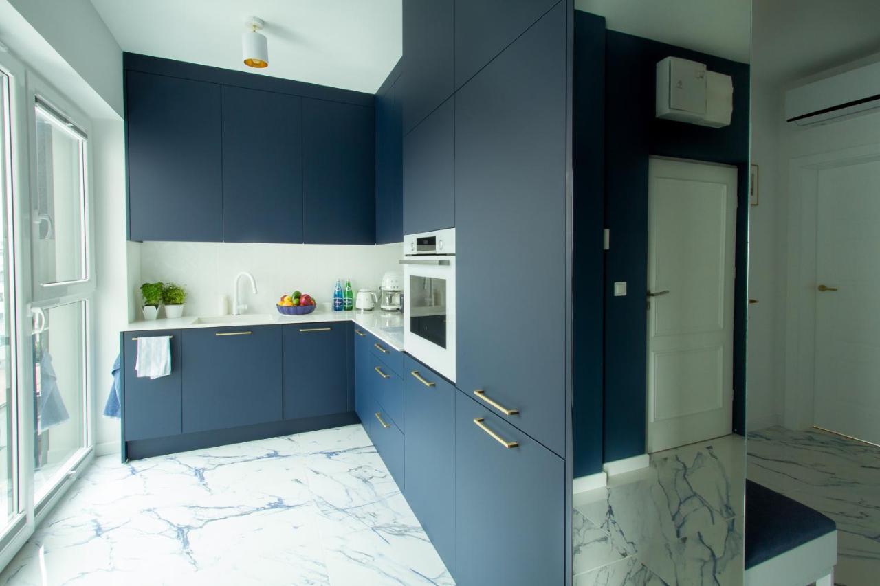 Nowy Apartment Przy Placu Szembeka Varsó Kültér fotó