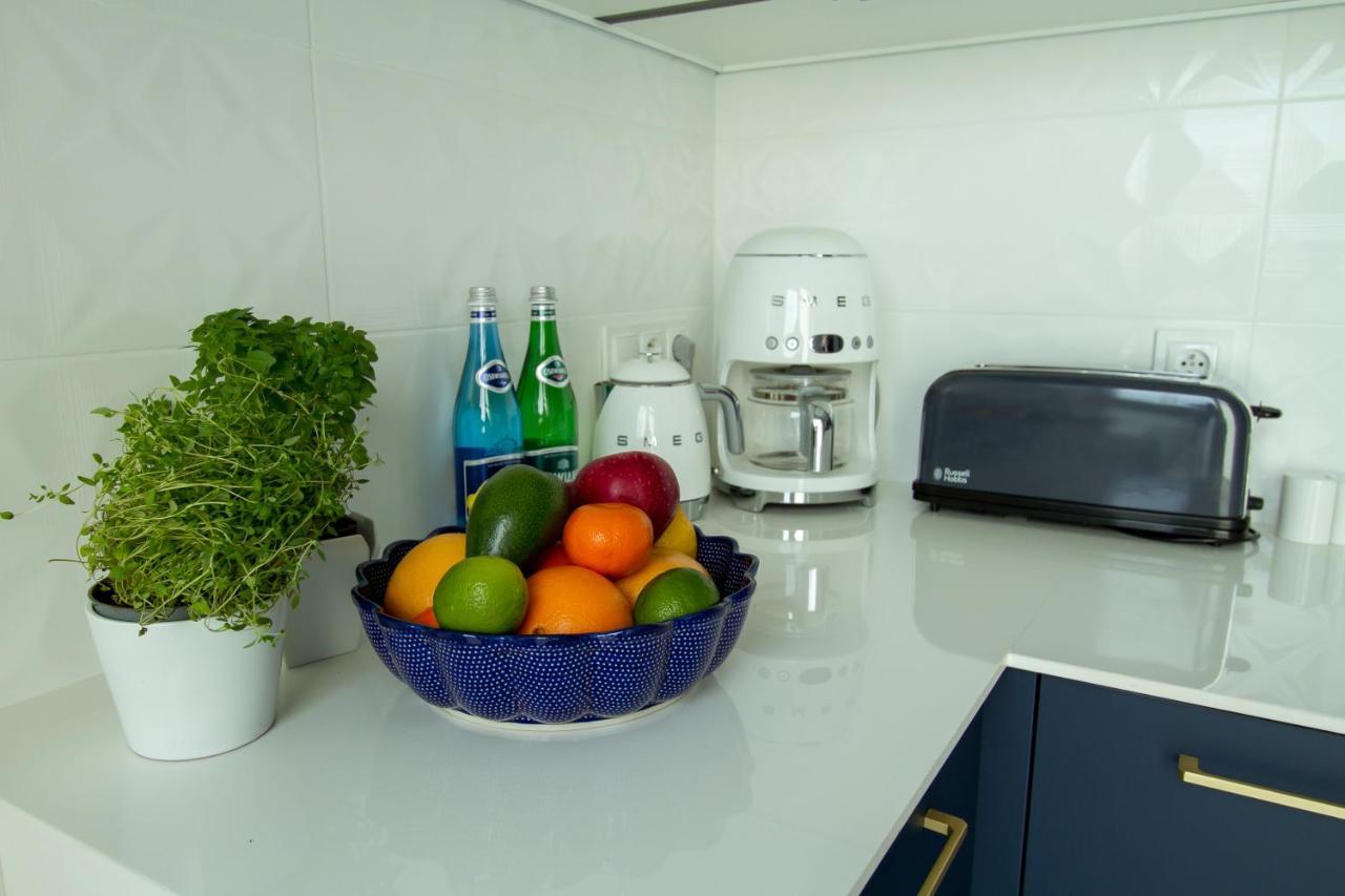 Nowy Apartment Przy Placu Szembeka Varsó Kültér fotó