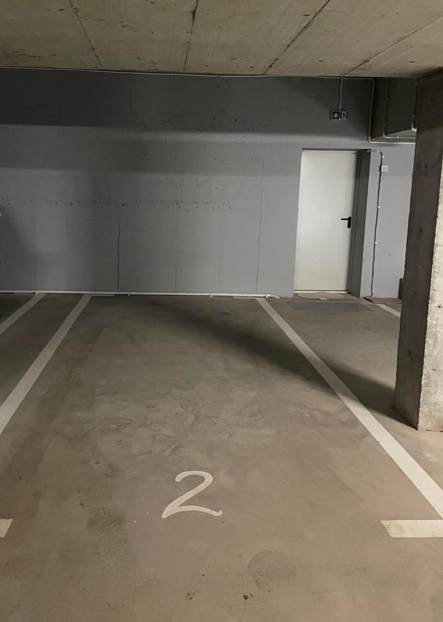 Nowy Apartment Przy Placu Szembeka Varsó Kültér fotó